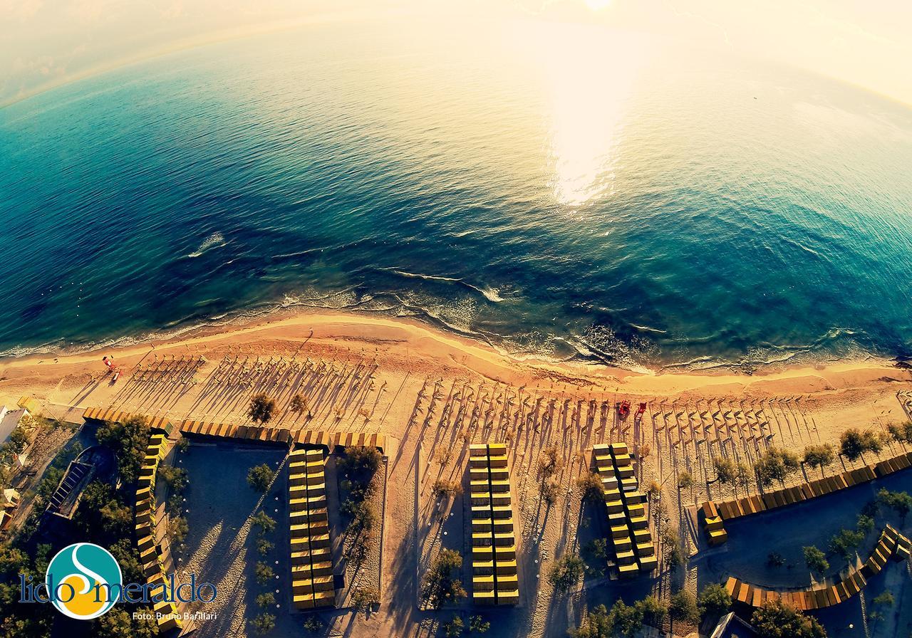 Centro Vacanze Lido Smeraldo Frigole Exterior foto